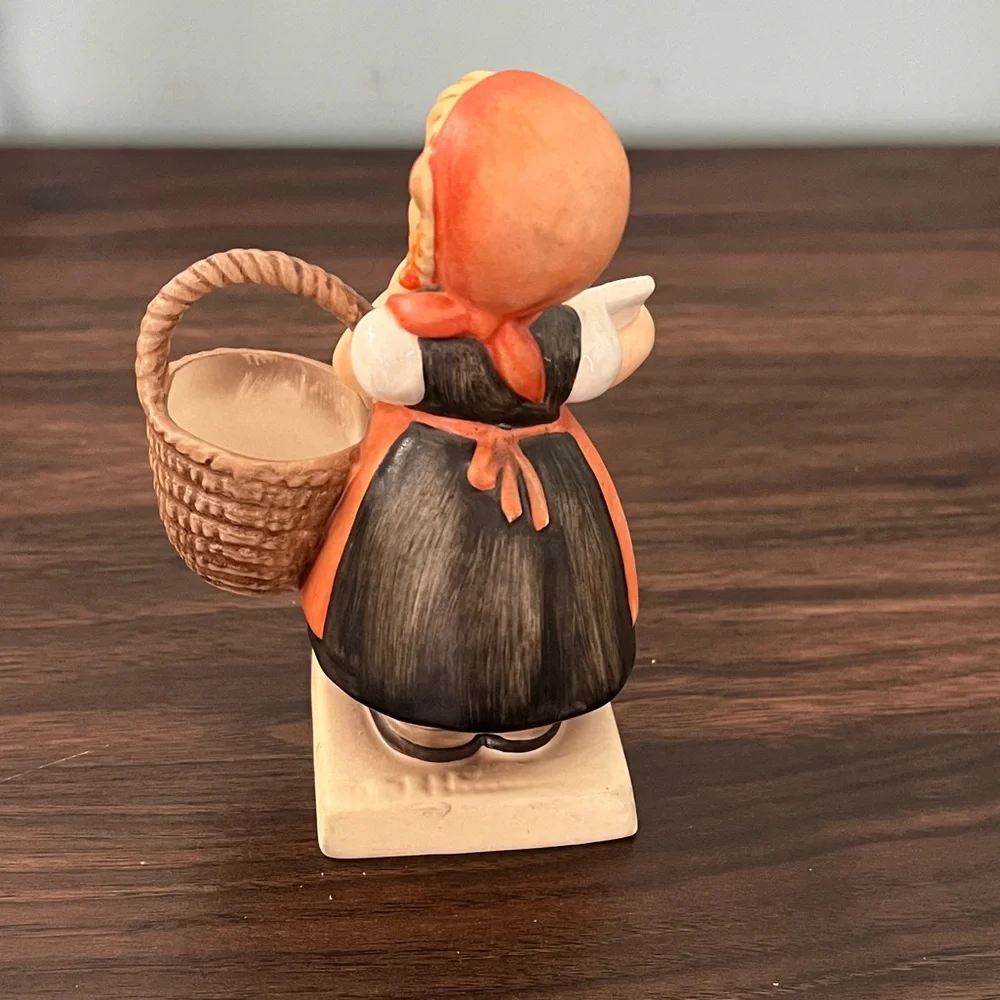 Charming Girl Figurine,meditation with Basket and Letter